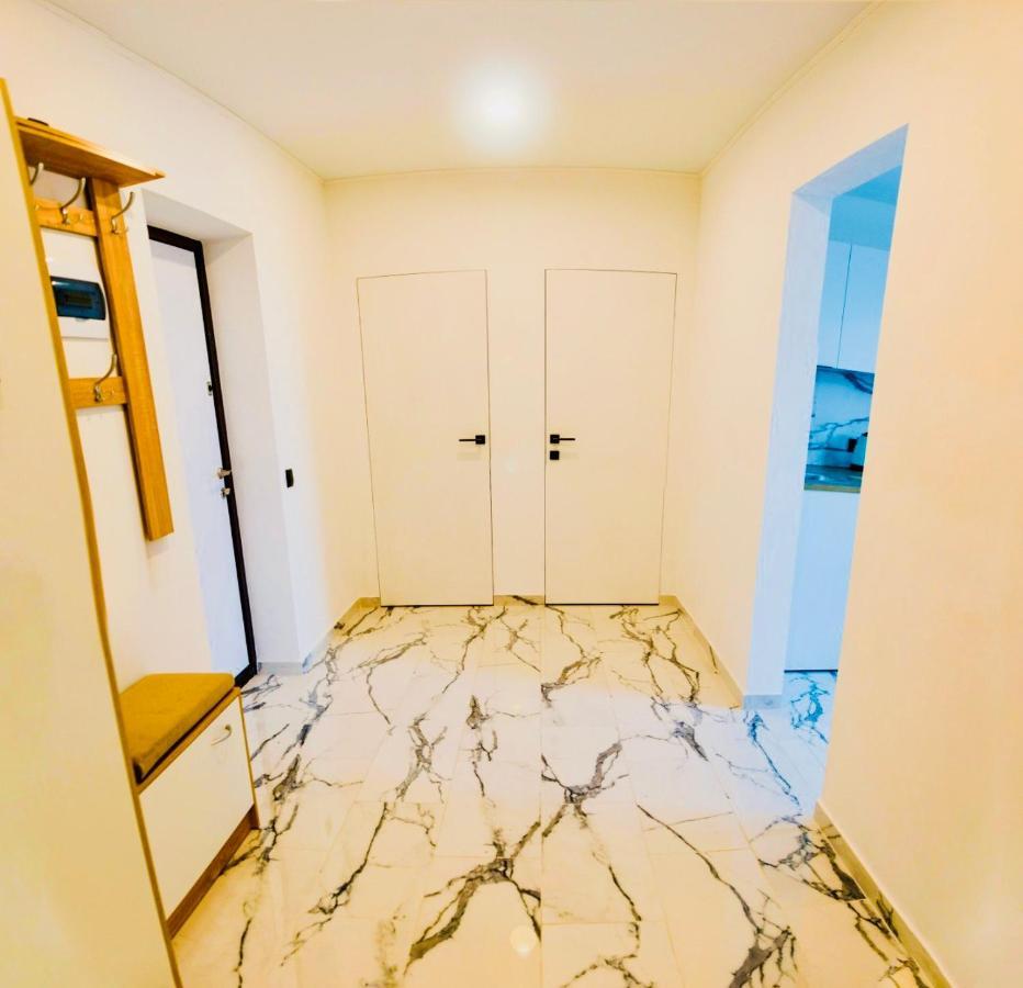 Апартаменты В Новострое Рядом С Центром Kyiv Exterior photo